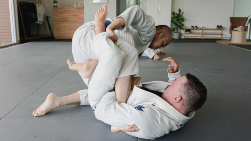 bjj students sparring in canberra jiu jitsu studio